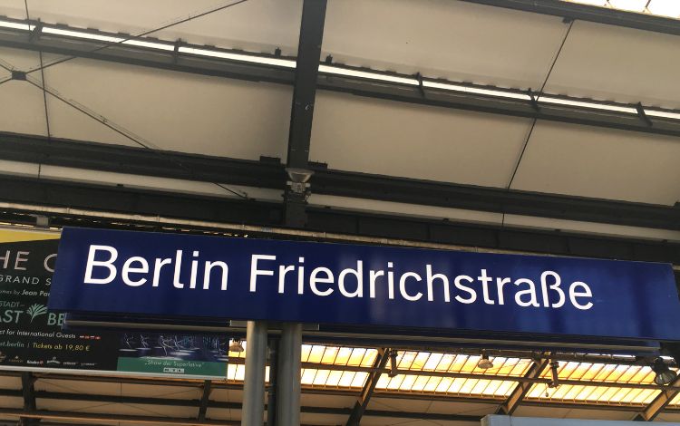 Friedrichstraße Bahnhof, Berlin